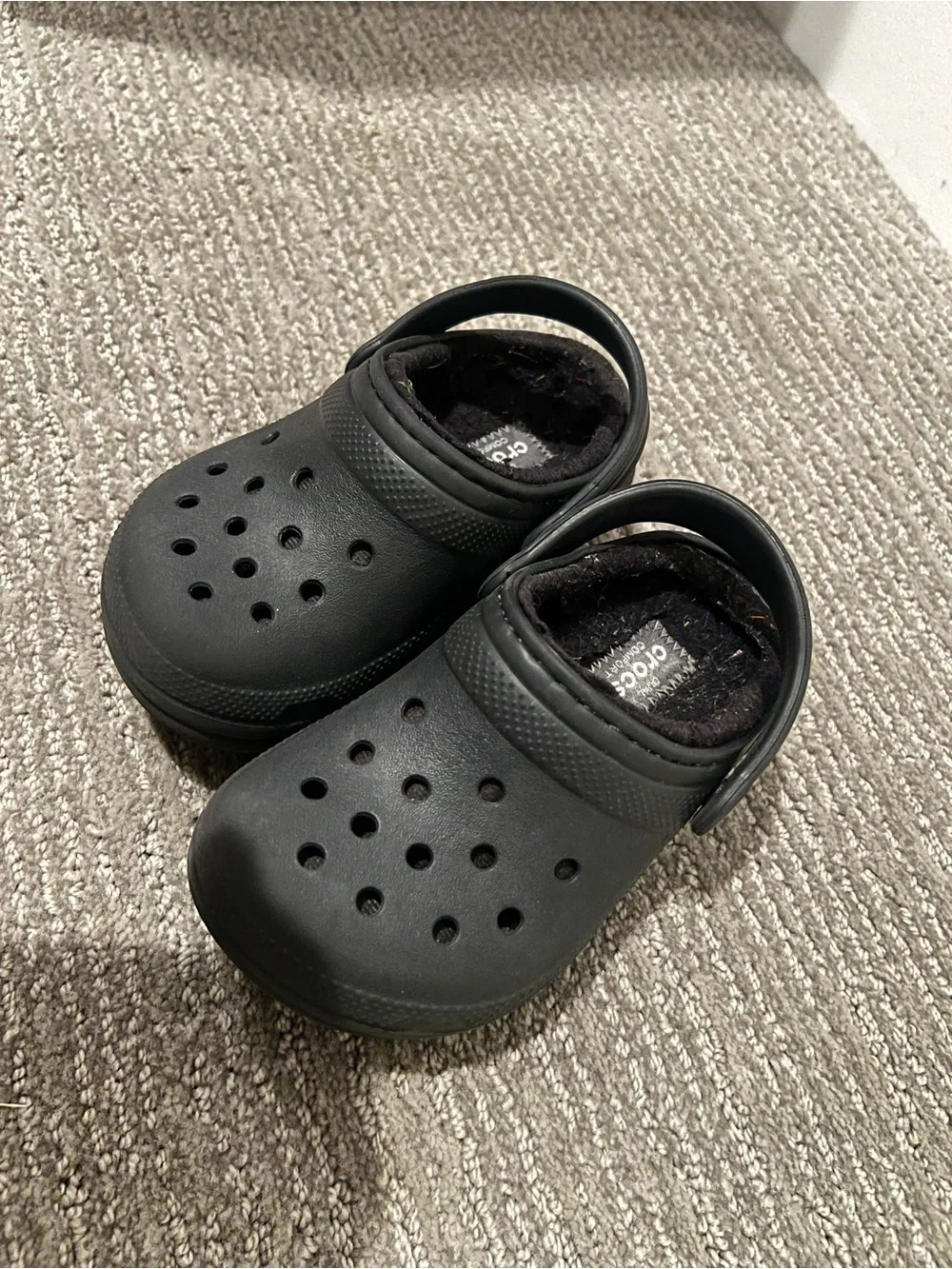 CROCS Toddler Black Fuzz-Lined Clog